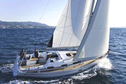 BAVARIA CRUISER 33