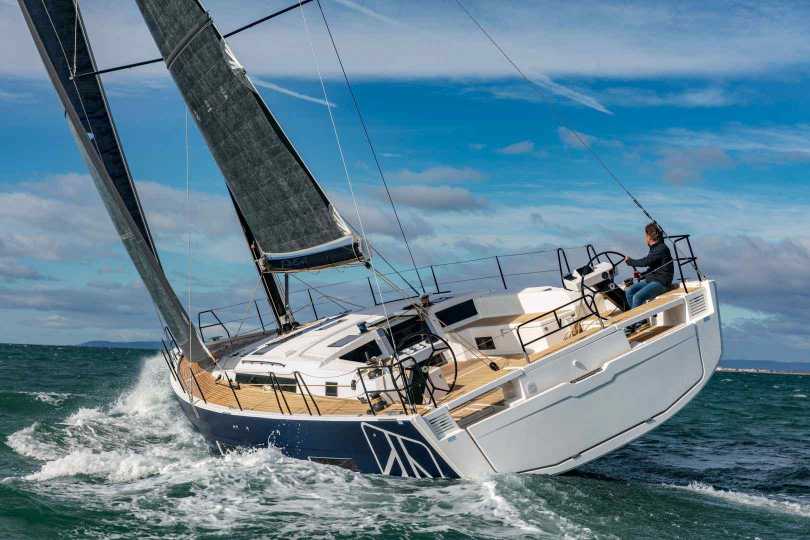 DUFOUR 530