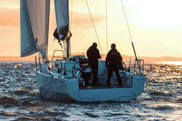 ELAN E4