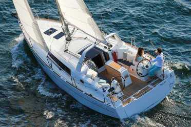 OCEANIS 35