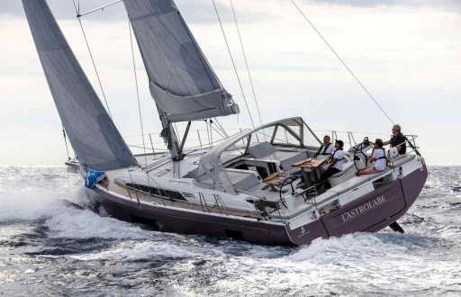 OCEANIS 52