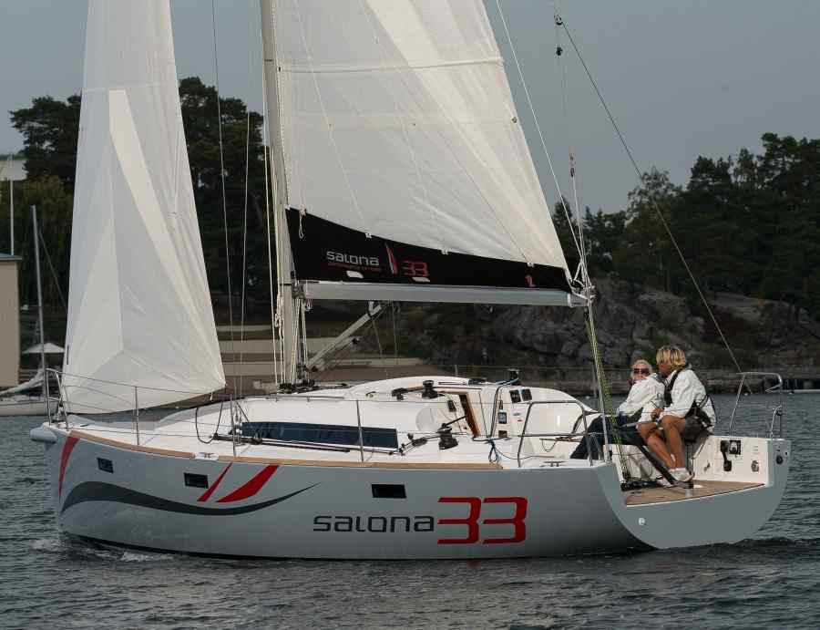 SALONA 33